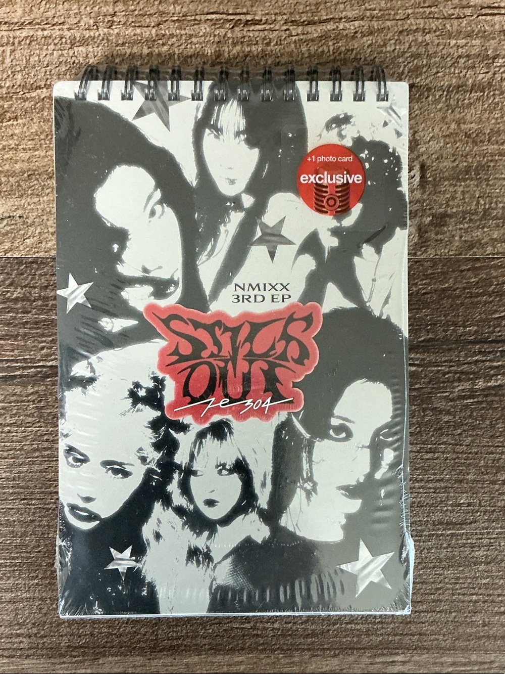 K-Pop CD Nmixx - 3rd EP Album 'Fe304: Stick Out'